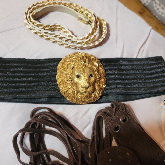 SET OF 4 BELTS: 2 GOLD, LEATHER FRINGE & LION BUCKLE- MUST SEE - Picture 5 of 9